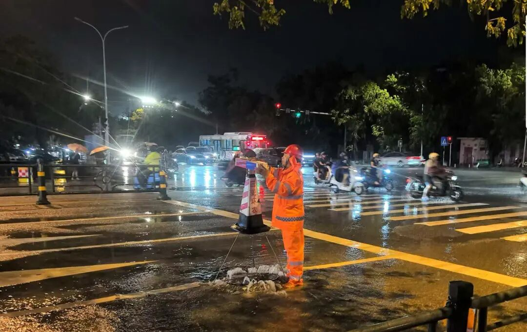 萬家燈火的背后 是他們在守護團圓